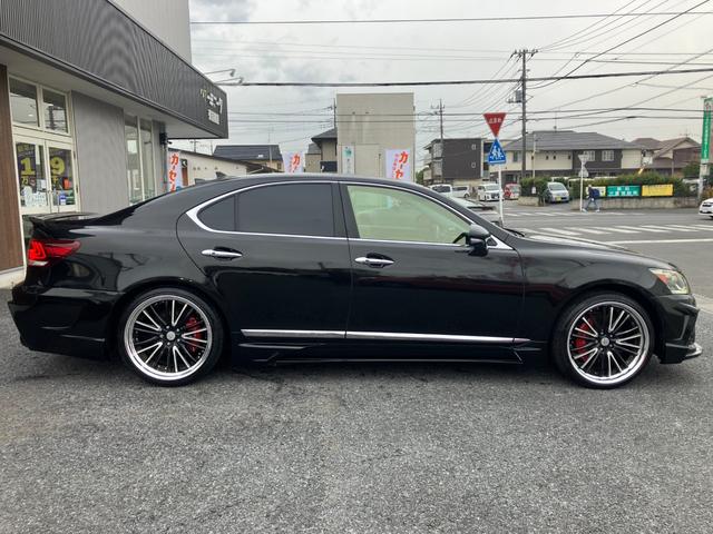 ＬＳ ＬＳ４６０　Ｉパッケージ　革シート　ＢＬＡＣＫ－ＰＥＡＲＬコンプリート　フルエアロ　ジュエリーラインダイヤモンドシリーズ　レクサスプレミアムサウンドシステム　シートヒーター＆ベンチレーション　エアサス　サスコン（9枚目）