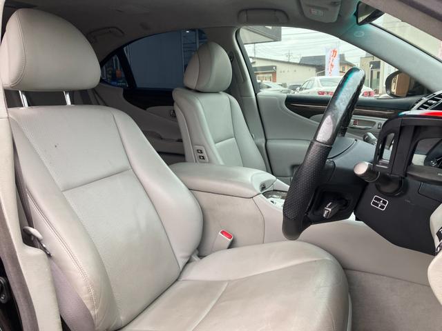 ＬＳ ＬＳ４６０　Ｉパッケージ　革シート　ＢＬＡＣＫ－ＰＥＡＲＬコンプリート　フルエアロ　ジュエリーラインダイヤモンドシリーズ　レクサスプレミアムサウンドシステム　シートヒーター＆ベンチレーション　エアサス　サスコン（13枚目）