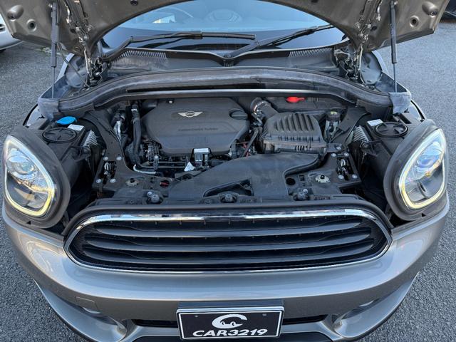 ＭＩＮＩ クーパーＤ　クロスオーバー　ＬＥＤヘッドライト＆ＬＥＤフォグランプ　ＡＣＣ　アンビエントライト　ヘッドアップディスプレイ　純正ナビ　パークディスタンスコントロール　バックカメラ　パワーバックドア　ブラック１８インチＡＷ（23枚目）