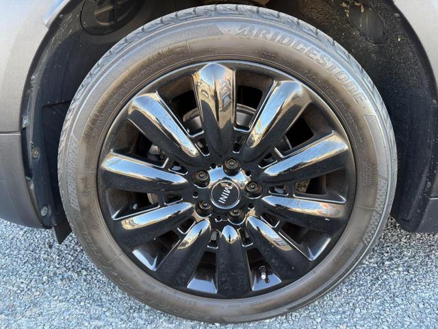 �C���`�A�b�v�E���[�_�E���E�G�A���p�[�c�h����t���E�S�h���E�I�[�f�B�I��i�r�̎�t���ȂǂȂǁE�E�E�J�X�^�������󂯂��Ă���܂��̂œ��X�X�^�b�t�܂ł����k���������I�I