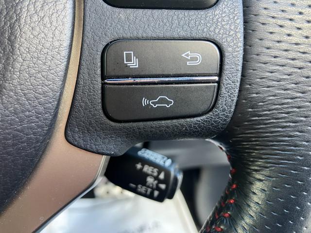 ＮＸ ＮＸ２００ｔ　Ｆスポーツ　赤革　ＡＩＭＧＡＩＮエアロ　フルエアロ　三眼ＬＥＤヘッドライト　追従クルコン　プリクラッシュセーフティ　電子パーキング　シートヒーター＆ベンチレーション　社外２０インチＡＷ　スマートキー（3枚目）