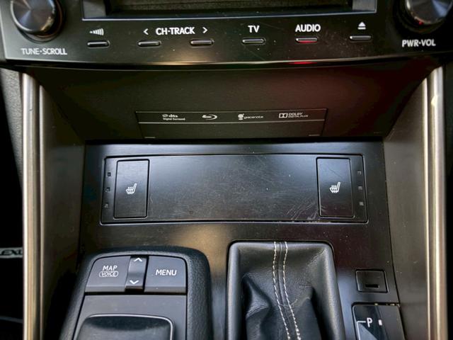 IS IS300h ETC サンルーフ クルーズコントロール シートヒーター パワーシート ハーフレザーシート レクサス純正ナビ Bluetoothオーディオ CD/DVD フルセグTV LEDヘッドライト(6枚目)