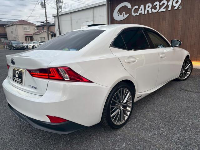 IS IS300h ETC サンルーフ クルーズコントロール シートヒーター パワーシート ハーフレザーシート レクサス純正ナビ Bluetoothオーディオ CD/DVD フルセグTV LEDヘッドライト(13枚目)