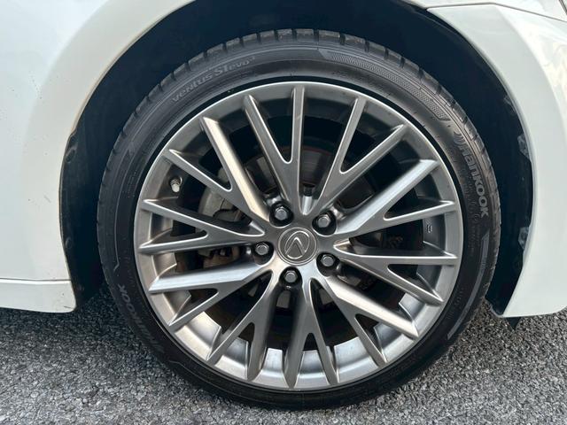 IS IS300h ETC サンルーフ クルーズコントロール シートヒーター パワーシート ハーフレザーシート レクサス純正ナビ Bluetoothオーディオ CD/DVD フルセグTV LEDヘッドライト(24枚目)