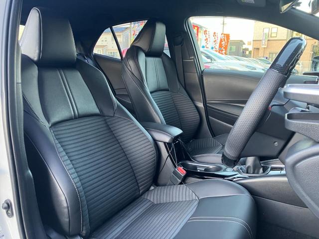 カローラスポーツ Ｇ　スタイルパッケージ　６速ＭＴ　フルエアロ　モデリスタ　特別仕様車　ＢＲＡＳＨマフラー　ハーフレザーシート　プリクラッシュセーフティ　レーダークルーズ　クリアランスソナー　レーンキープ　フルセグ　バックカメラ（19枚目）