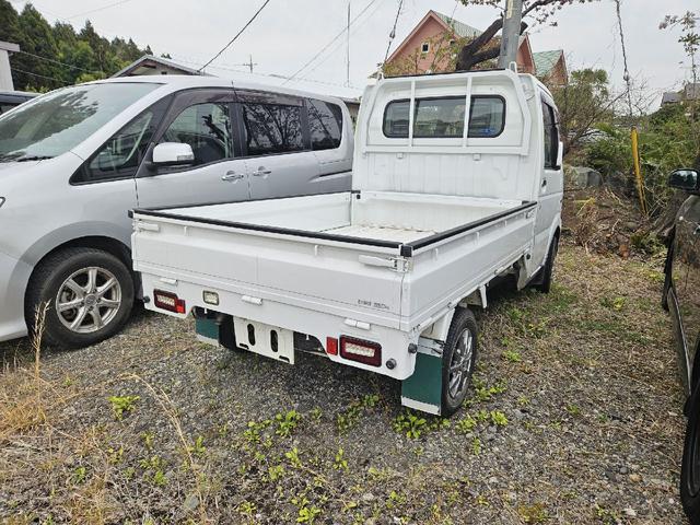 キャリイトラック 　マニュアル５速　４ＷＤ（5枚目）