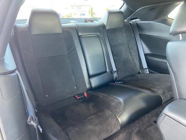 ダッジ・チャレンジャー Ｒ／Ｔ　プラス　ＲＴクラシック　アップルカープレイ　ＡＬＰＩＮＥオーディオグループ　純正２０インチアルミホイール　ハーフレザー　シートヒーター＆ベンチレーション（15枚目）