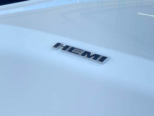 ダッジ・チャレンジャー Ｒ／Ｔ　プラス　ＲＴクラシック　アップルカープレイ　ＡＬＰＩＮＥオーディオグループ　純正２０インチアルミホイール　ハーフレザー　シートヒーター＆ベンチレーション（33枚目）