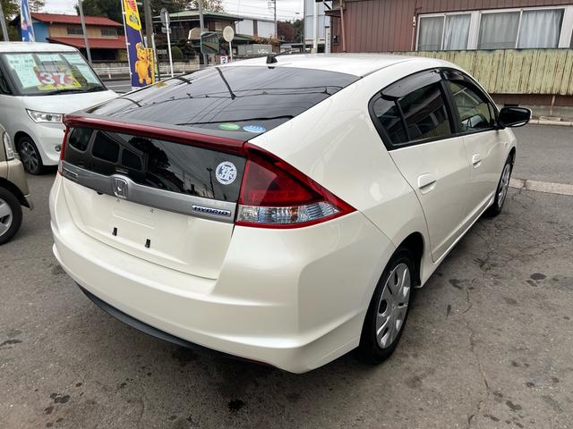 インサイト Ｇ　ＰＷ　ＷＳＲＳ　エアバック　パワステ　ＡＵＴＯエアコン　ＡＢＳ　衝突安全ボディ　アイドリングストップ車　イモビ　キーレスエントリ　横滑り防止装置付ＥＴＣ．ＮＡＶＩ（5枚目）