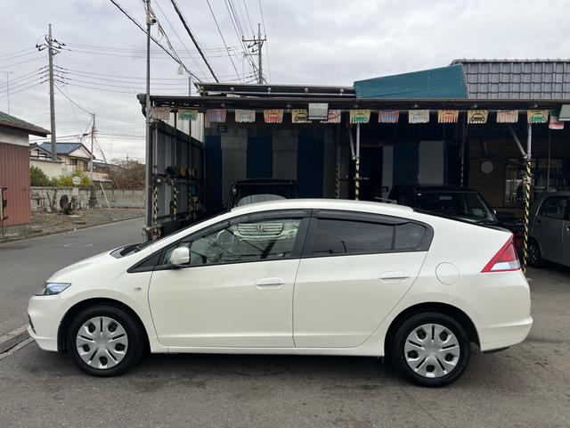 インサイト Ｇ　ＰＷ　ＷＳＲＳ　エアバック　パワステ　ＡＵＴＯエアコン　ＡＢＳ　衝突安全ボディ　アイドリングストップ車　イモビ　キーレスエントリ　横滑り防止装置付ＥＴＣ．ＮＡＶＩ（7枚目）