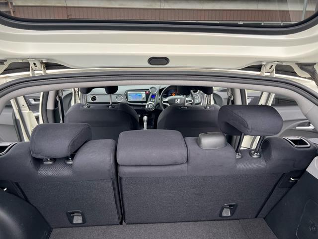 インサイト Ｇ　ＰＷ　ＷＳＲＳ　エアバック　パワステ　ＡＵＴＯエアコン　ＡＢＳ　衝突安全ボディ　アイドリングストップ車　イモビ　キーレスエントリ　横滑り防止装置付ＥＴＣ．ＮＡＶＩ（11枚目）