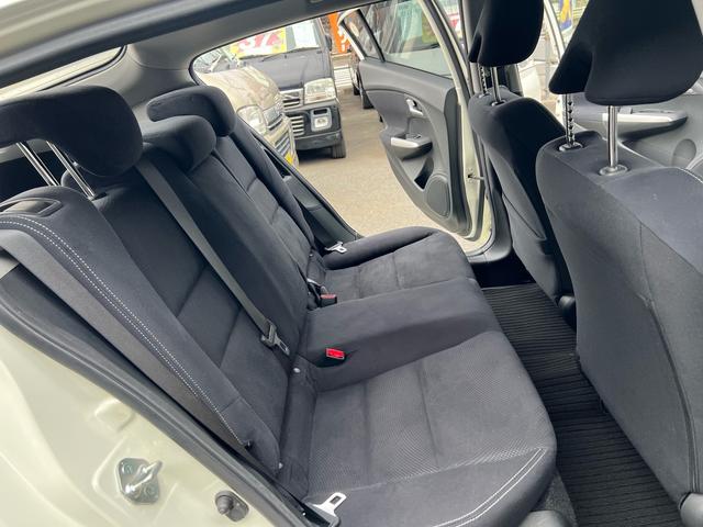 インサイト Ｇ　ＰＷ　ＷＳＲＳ　エアバック　パワステ　ＡＵＴＯエアコン　ＡＢＳ　衝突安全ボディ　アイドリングストップ車　イモビ　キーレスエントリ　横滑り防止装置付ＥＴＣ．ＮＡＶＩ（26枚目）