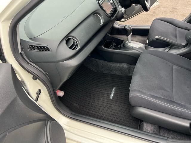 インサイト Ｇ　ＰＷ　ＷＳＲＳ　エアバック　パワステ　ＡＵＴＯエアコン　ＡＢＳ　衝突安全ボディ　アイドリングストップ車　イモビ　キーレスエントリ　横滑り防止装置付ＥＴＣ．ＮＡＶＩ（27枚目）