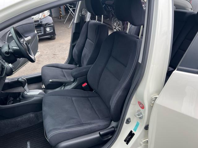 インサイト Ｇ　ＰＷ　ＷＳＲＳ　エアバック　パワステ　ＡＵＴＯエアコン　ＡＢＳ　衝突安全ボディ　アイドリングストップ車　イモビ　キーレスエントリ　横滑り防止装置付ＥＴＣ．ＮＡＶＩ（28枚目）