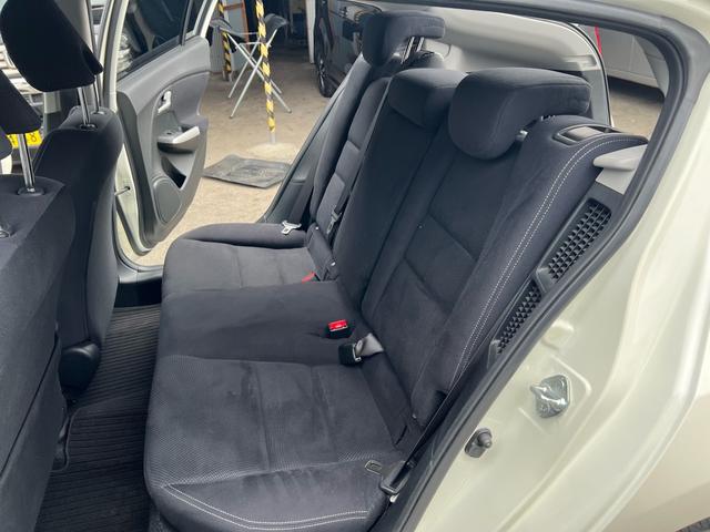 インサイト Ｇ　ＰＷ　ＷＳＲＳ　エアバック　パワステ　ＡＵＴＯエアコン　ＡＢＳ　衝突安全ボディ　アイドリングストップ車　イモビ　キーレスエントリ　横滑り防止装置付ＥＴＣ．ＮＡＶＩ（32枚目）