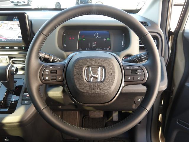 フリード e:HEVクロスター 元試乗車 純正8インチナビ フルセグTV BluetoothAudio バックカメラ 前席シートヒーター フルオートエアコン 電子制御パーキングブレーキ クロスター専用装備 純正15インチAW(15枚目)