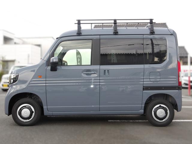 Ｎ－ＶＡＮ ファン・ターボ　４ＷＤ　届出済未使用車　新品純正ディスプレイオーディオ　ＢｌｕｅｔｏｏｔｈＡｕｄｉｏ　ＡｐｐｌｅＣａｒＰｌａｙ　ＡｎｄｒｏｉｄＡｕｔｏ　Ｂカメラ　ＥＴＣ　純正ルーフキャリア　助手席側ピラーレス（8枚目）