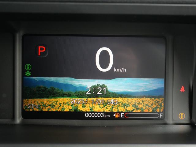 Ｎ－ＢＯＸカスタム ターボ　届出済未使用車　新品純正ディスプレイオーディオ　Ｂｌｕｅｔｏｏｔｈ　ＡｐｐｌｅＣａｒＰｌａｙ　Ｂカメラ　ＥＴＣ　前席シートヒーター　純正１５インチＡＷ　新品サンシェード内蔵大型ルーフコンソール（19枚目）