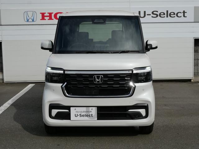 N-BOXカスタム ターボ 届出済未使用車 新品純正フロアマット ナビレス ホンダコネクト対応車 リア両側パワースライドドア 前席シートヒーター オートリトラミラー 本革巻きステアリングホイール 純正15インチアルミホイール(2枚目)