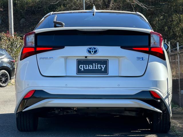 プリウス Ｓツーリングセレクション　純正９インチナビ　ＴＶ　モデリスタフルエアロ（6枚目）