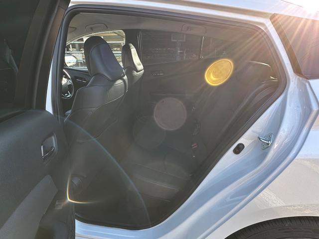 プリウス Ｓツーリングセレクション　純正９インチナビ　ＴＶ　モデリスタフルエアロ（9枚目）