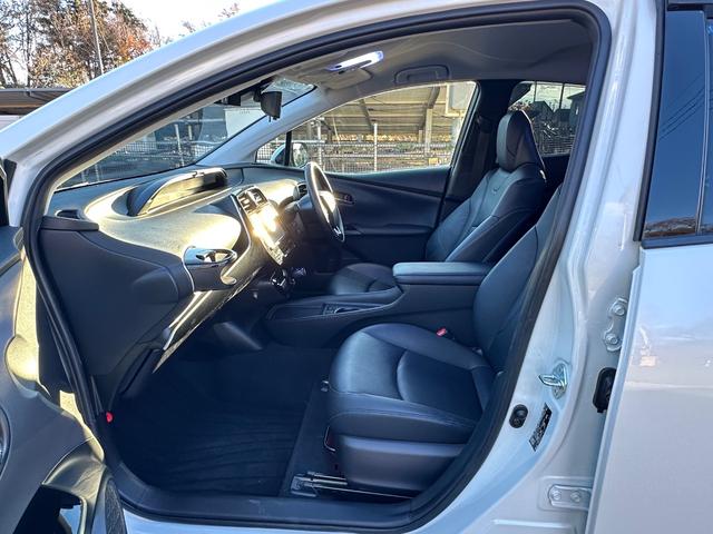 プリウス Ｓツーリングセレクション　純正９インチナビ　ＴＶ　モデリスタフルエアロ（10枚目）