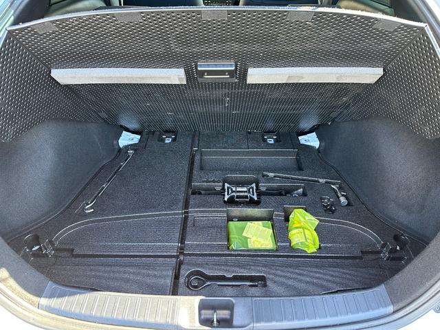 プリウス Ｓツーリングセレクション　純正９インチナビ　ＴＶ　モデリスタフルエアロ（12枚目）