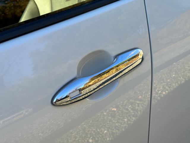 プリウス Ｓツーリングセレクション　純正９インチナビ　ＴＶ　モデリスタフルエアロ（59枚目）