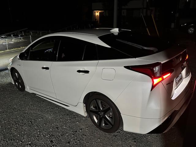 プリウス Ｓツーリングセレクション　純正９インチナビ　ＴＶ　モデリスタフルエアロ（73枚目）