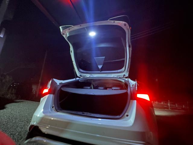 プリウス Ｓツーリングセレクション　純正９インチナビ　ＴＶ　モデリスタフルエアロ（77枚目）