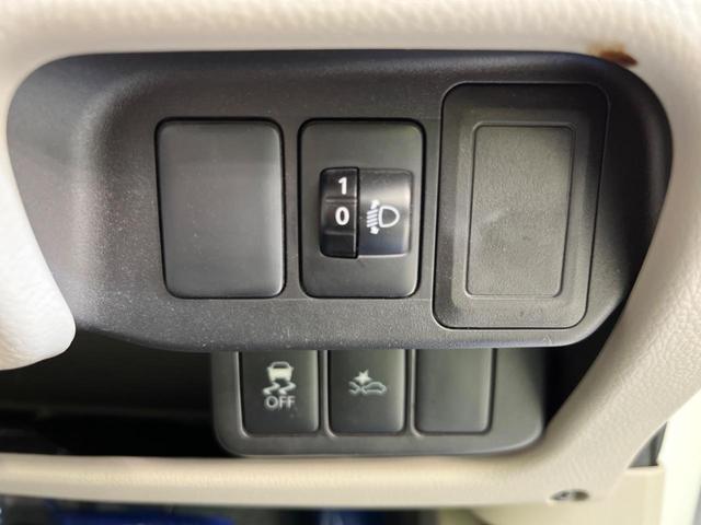 J 禁煙車 エマージェーシブレーキ CD再生 盗難防止装置 キーレス プライバシーガラス 横滑り防止装置 衝突安全ボディ ヘッドライトレベライザー 電動格納ミラー(28枚目)