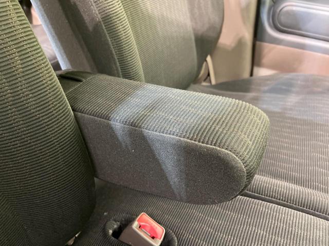 E ショコラティエ 純正ナビ 禁煙車 Bluetooth再生 スマートキー オートライト オートエアコン DVD再生 CD再生 地デジ 盗難防止装置 プライバシーガラス シートリフター トラクションコントロール(26枚目)