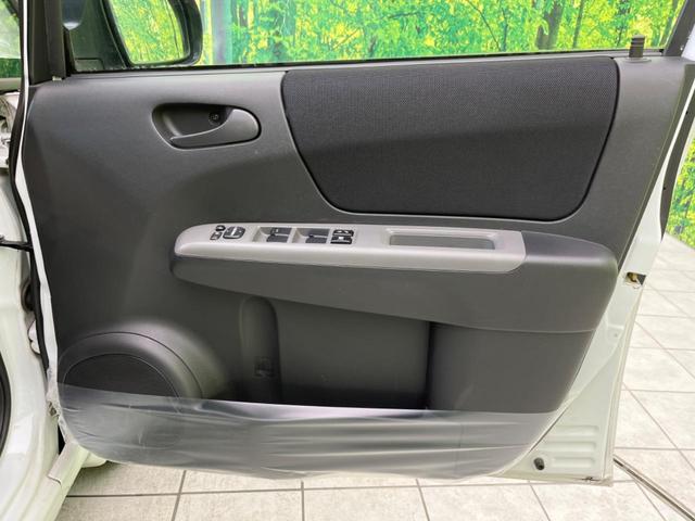 カスタムR SDナビ 禁煙車 バックカメラ ETC DVD再生 CD再生 地デジ プライバシーガラス 衝突安全ボディ 電動格納ミラー 盗難防止装置 トラクションコントロール ヘッドライトレベライザー(30枚目)