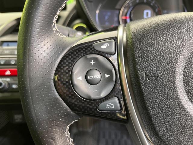 α 純正ディスプレイオーディオ 禁煙車 クルーズコントロール バックカメラ LEDヘッド Bluetooth再生 オートライト オートエアコン 革巻きステアリング 純正16AW ハーフレザーシート(24枚目)