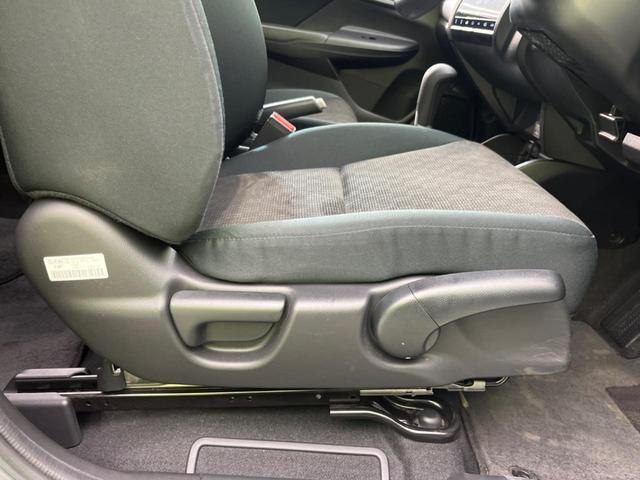 13G・Fパッケージ あんしんパッケージ 純正ナビ シティブレーキアクティブシステム 禁煙車 バックカメラ Bluetooth接続 サイド&カーテンエアバッグ スマートキー プッシュスタート オートエアコン(7枚目)