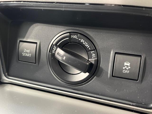 TX 登録済未使用車 トヨタセーフティセンス レーダークルーズ LEDヘッド&フォグ レーンキープアシスト クリアランスソナー オートマチックハイビーム 純正17インチアルミホイール デュアルオートエアコン(7枚目)