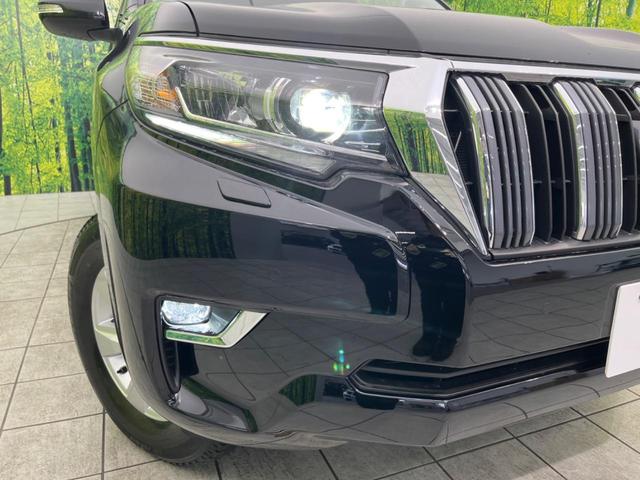 TX 登録済未使用車 トヨタセーフティセンス レーダークルーズ LEDヘッド&フォグ レーンキープアシスト クリアランスソナー オートマチックハイビーム 純正17インチアルミホイール デュアルオートエアコン(13枚目)