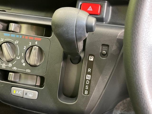 L SAIII 純正オーディオ スマートアシストIII 禁煙車 コーナーセンサー オートマチックハイビーム 車線逸脱警報 アイドリングストップ 横滑り防止装置 盗難防止システム 衝突安全ボディ(21枚目)