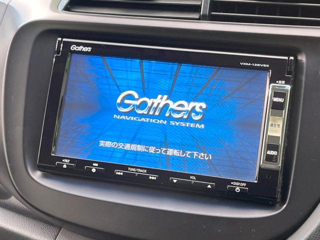 シーズ　ファインスタイル　純正ナビ　禁煙車　ＥＴＣ　前席シートヒーター　バックカメラ　スマートキー　ＨＩＤヘッドライト　ドライブレコーダー　電動格納ミラー　オートライト　オートエアコン　プライバシーガラス　盗難防止装置(3枚目)