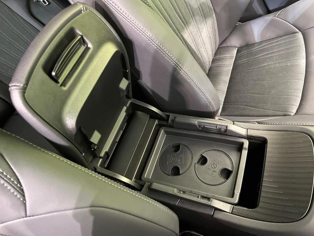 ハリアーハイブリッド Ｚ　純正１２．３型ナビ　バックカメラ　セーフティセンス　ＢＳＭ　レーダークルーズコントロール　デジタルインナーミラー　禁煙車　ドラレコ　ＥＴＣ２．０　パワーバックドア　パワーシート　ＬＥＤヘッド＆フォグ（40枚目）