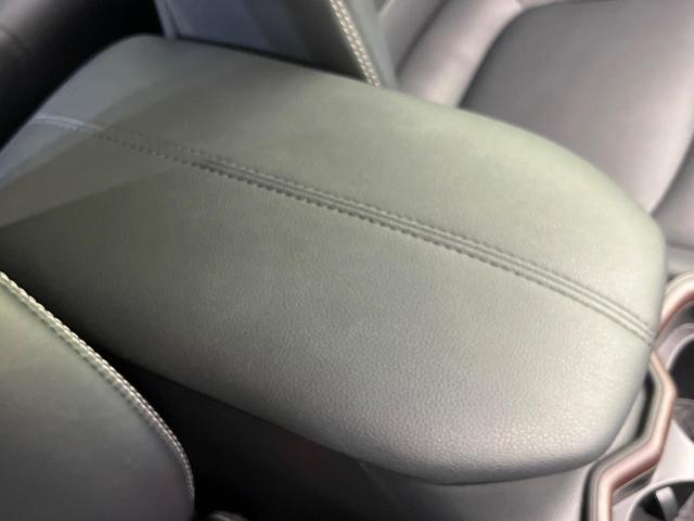 ＲＡＶ４ Ｇ　４ＷＤ　純正９型ナビ　バックカメラ　セーフティセンス　レーダークルーズ　禁煙車　電動リアゲート　メモリー機能付パワーシート　前席シートヒーター　ステアリングヒーター　ＥＴＣ　ＬＥＤヘッド＆フォグ（40枚目）