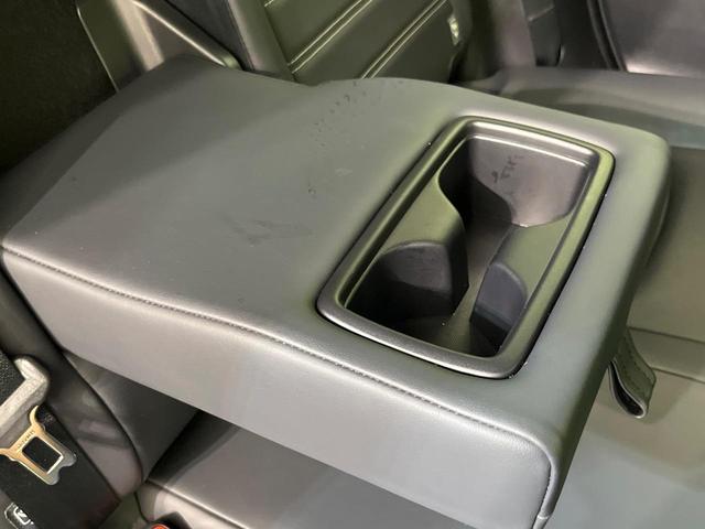 ＲＡＶ４ Ｇ　４ＷＤ　純正９型ナビ　バックカメラ　セーフティセンス　レーダークルーズ　禁煙車　電動リアゲート　メモリー機能付パワーシート　前席シートヒーター　ステアリングヒーター　ＥＴＣ　ＬＥＤヘッド＆フォグ（43枚目）