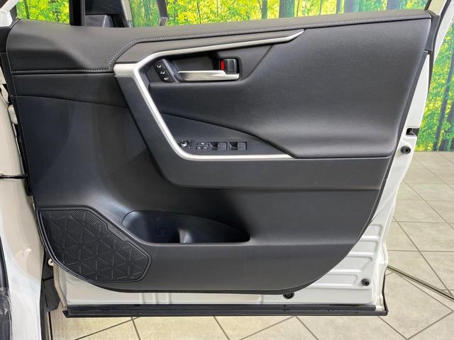 ＲＡＶ４ Ｇ　４ＷＤ　純正９型ナビ　バックカメラ　セーフティセンス　レーダークルーズ　禁煙車　電動リアゲート　メモリー機能付パワーシート　前席シートヒーター　ステアリングヒーター　ＥＴＣ　ＬＥＤヘッド＆フォグ（47枚目）
