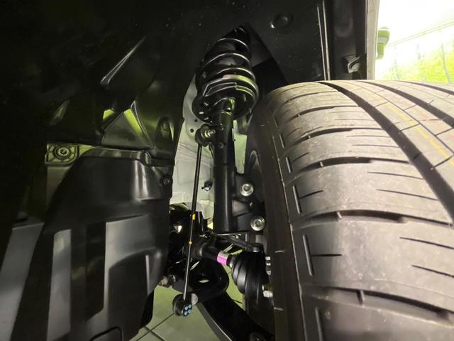 ヴェゼル ｅ：ＨＥＶ　Ｚ　登録済未使用車　純正９型ナビ　バックカメラ　ホンダセンシング　禁煙車　ＥＴＣ　Ｂｌｕｅｔｏｏｔｈ接続　シートヒーター　パワーバックドア　ハーフレザーシート　ＬＥＤヘッドライト　置くだけ充電（20枚目）