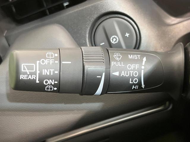 ヴェゼル ｅ：ＨＥＶ　Ｚ　登録済未使用車　純正９型ナビ　バックカメラ　ホンダセンシング　禁煙車　ＥＴＣ　Ｂｌｕｅｔｏｏｔｈ接続　シートヒーター　パワーバックドア　ハーフレザーシート　ＬＥＤヘッドライト　置くだけ充電（41枚目）