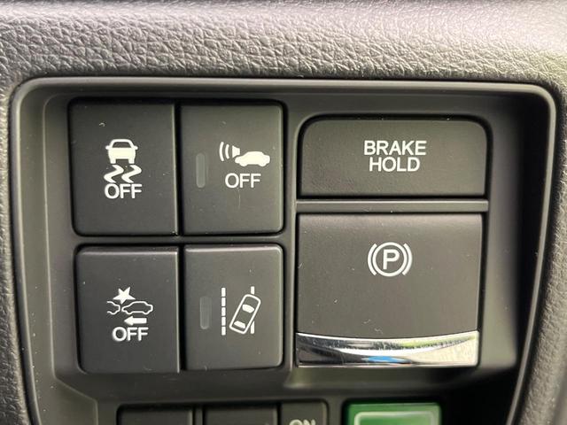 オデッセイハイブリッド ハイブリッドアブソルート・ホンダセンシング 純正9型ナビ バックカメラ ホンダセンシング レーダークルーズ 禁煙車 両側電動スライドドア ハーフレザーシート ETC2.0 パワーシート LEDヘッド&フォグ Bluetooth再生 HDMI入力(5枚目)