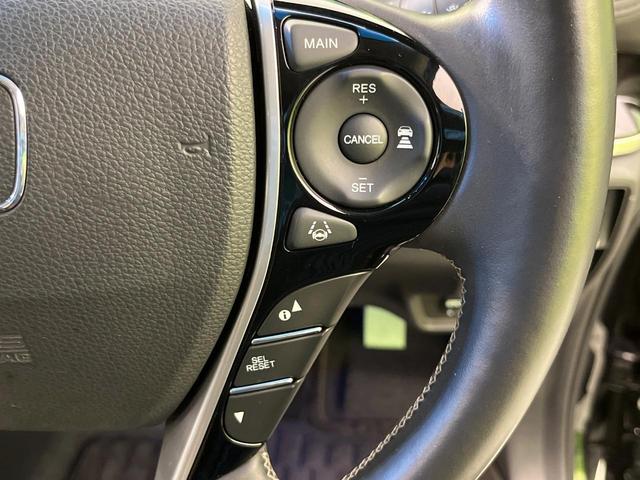 オデッセイハイブリッド ハイブリッドアブソルート・ホンダセンシング 純正9型ナビ バックカメラ ホンダセンシング レーダークルーズ 禁煙車 両側電動スライドドア ハーフレザーシート ETC2.0 パワーシート LEDヘッド&フォグ Bluetooth再生 HDMI入力(6枚目)