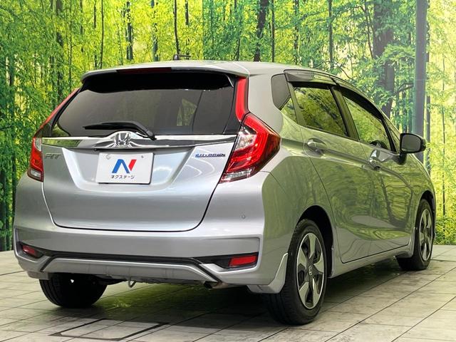 フィットハイブリッド L ホンダセンシング 純正ナビ バックカメラ 寒冷地仕様 ホンダセンシング レーダークルーズ 禁煙車 ハーフレザーシート コーナーセンサー デジタルインナーミラー LEDヘッド&フォグ ETC Bluetooth再生(17枚目)