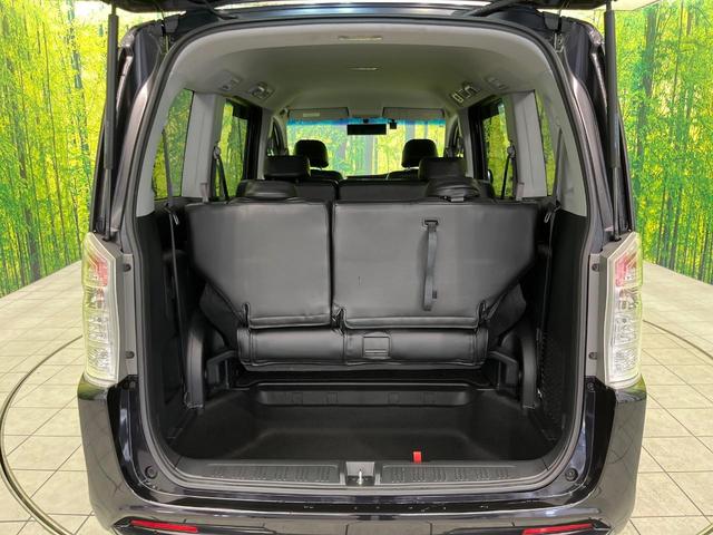 ステップワゴンスパーダ Z 純正HDDナビ バックカメラ 禁煙車 両側電動スライドドア HIDヘッドライト ETC ドラレコ オートエアコン オートライト スマートキー アイドリングストップ 電動格納ミラー 地デジ ドアバイザー(34枚目)