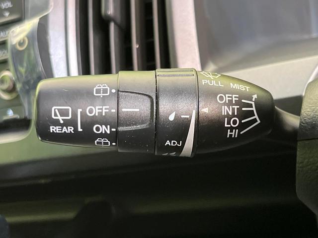 ステップワゴンスパーダ Z 純正HDDナビ バックカメラ 禁煙車 両側電動スライドドア HIDヘッドライト ETC ドラレコ オートエアコン オートライト スマートキー アイドリングストップ 電動格納ミラー 地デジ ドアバイザー(41枚目)